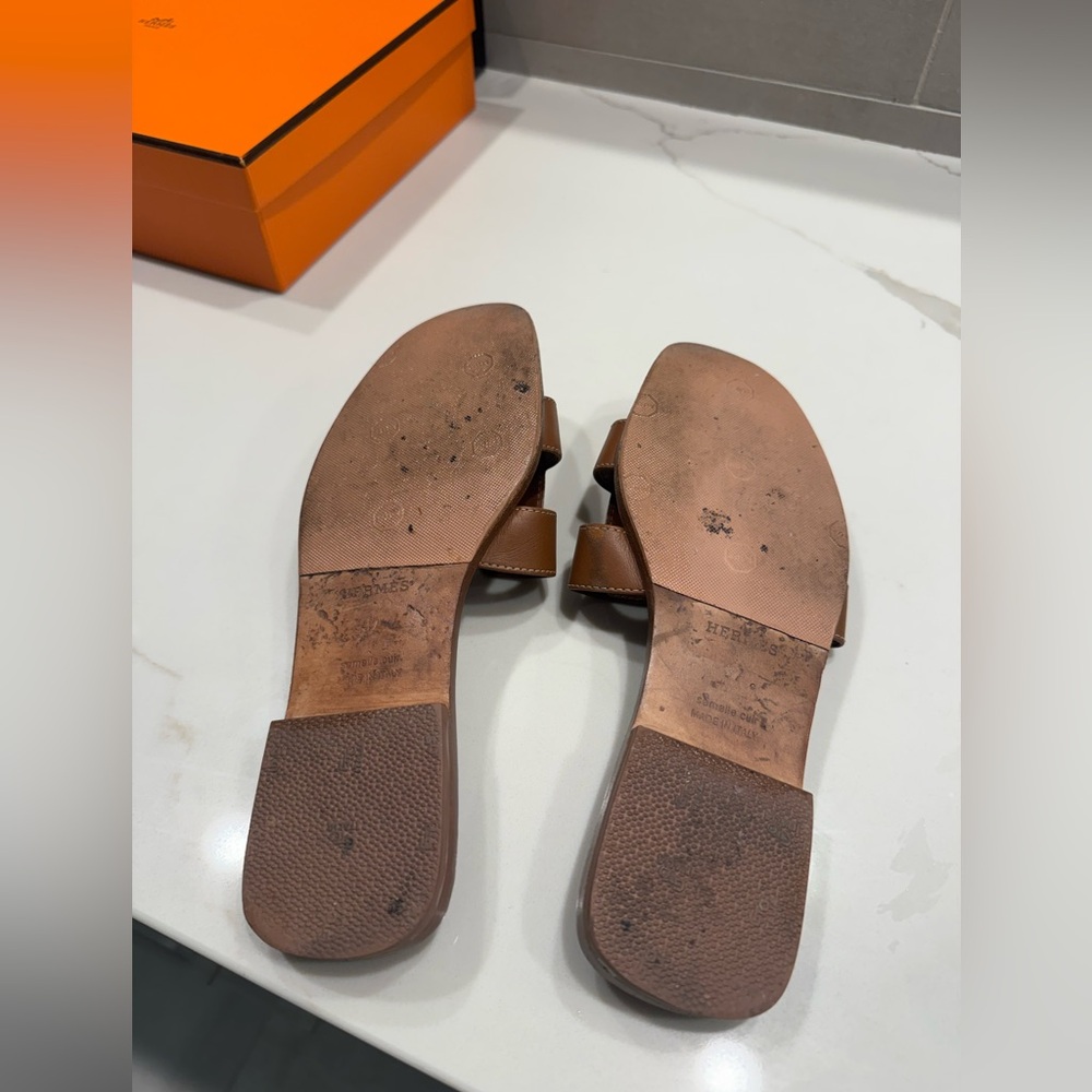 Hermes Oran Sandals - Picture 4 of 6